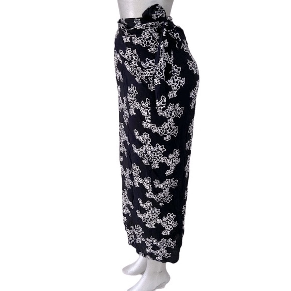 Swim Wrap Skirt Beach Cover-up Black/White Pool Lightweight Boho Floral One Size
